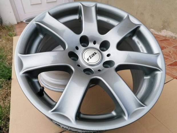 Elad�ak Rial 16" 5x120-as alufelnik!
