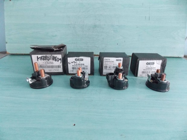 Elad�k M�gneskapcsol� Fedelek