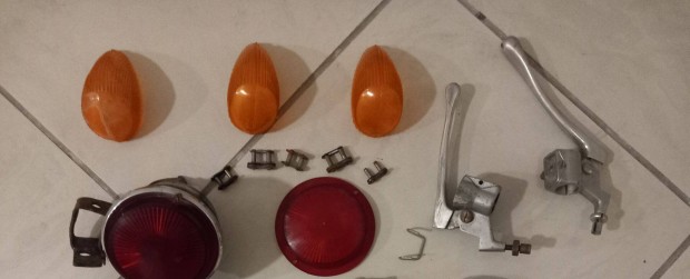 Elad�k mz alkatr�szek