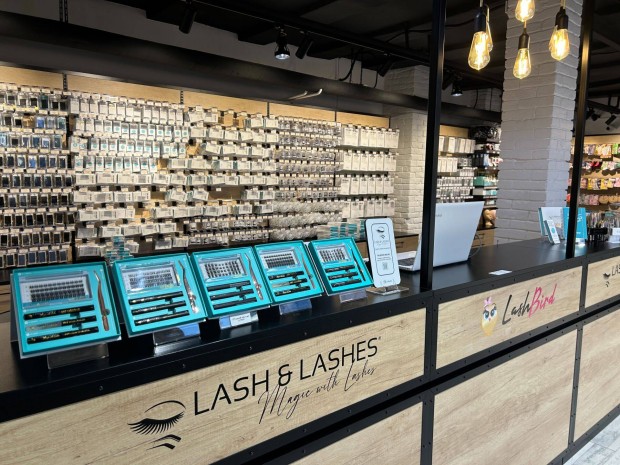 Eladót keresünk Lash&Lashes Szempillás Üzletünkbe