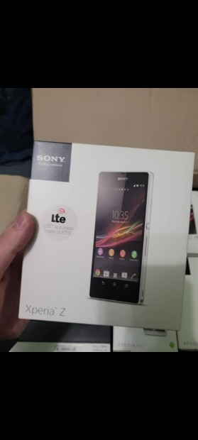 Eladv vlt a kpen lthat j Sony Xperia Z telefon