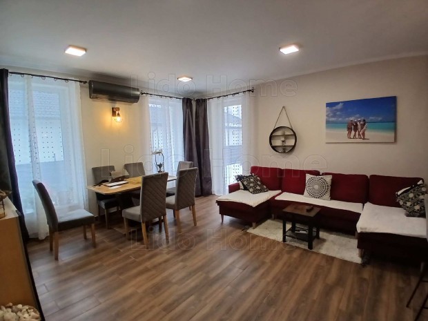 Elad�v� v�lt modern otthon V�mosszabadin!