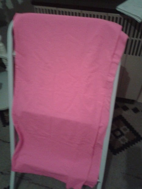 Elasztikus ruhaanyag pink vagy fehér színbe méterárú