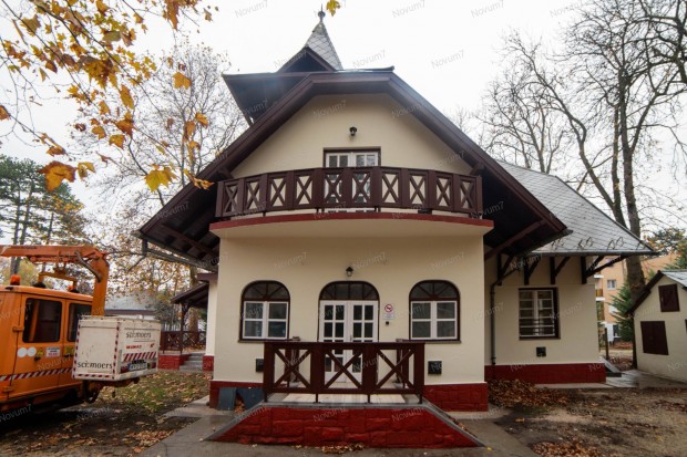 Elbűvölő villa Balatonlellén!