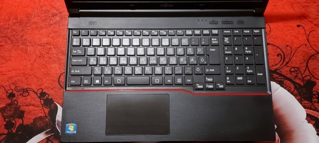 Eld Fujitsu Lifebook A553/G Tpus Laptop 
