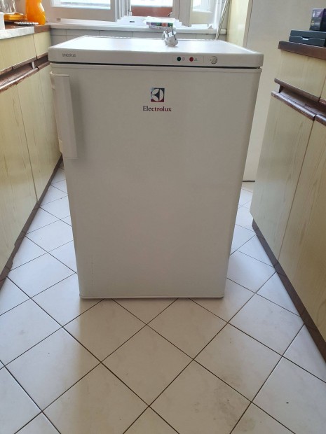 Electrolux 110 Liter Fagyaszt szekrny