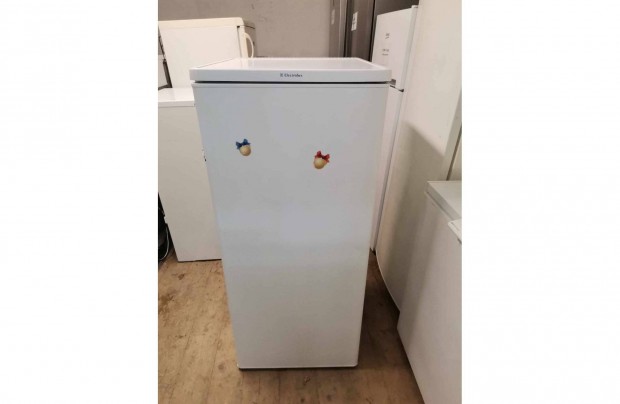 Electrolux 200 l -es htszekrny garancival elad