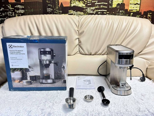 Electrolux E6EC1-6ST eszpresszó kávéfőző