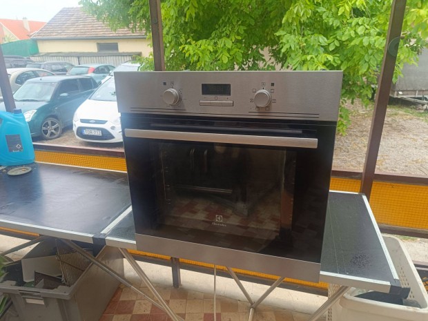 Electrolux EZB2400AOX elektromos sütő (zozizo)