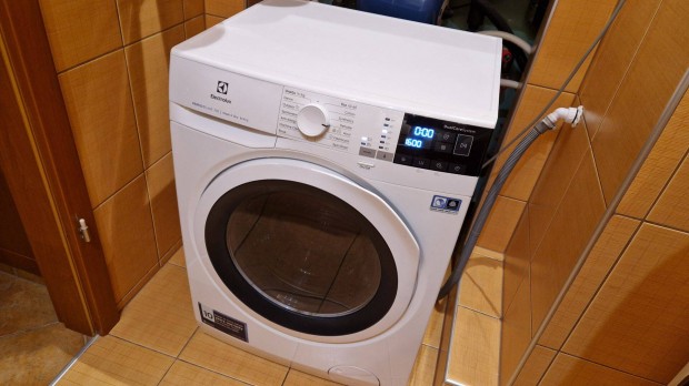 Electrolux Perfectcare 700 Mos�g�p Sz�r�t�g�p Egyben! EW7W4684W 8KG