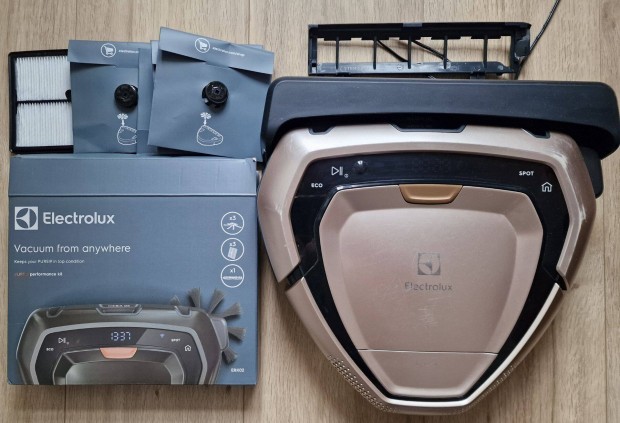 Electrolux smart okos robotporszv lzer kamera WIFI + extra kellkek