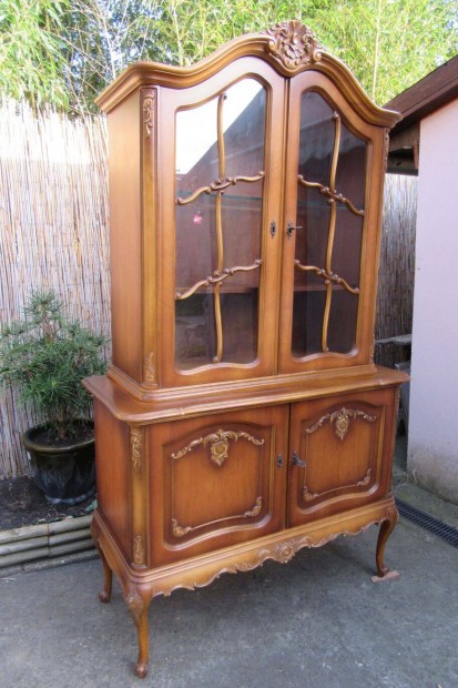 Elegns chippendale vitrin - komd 195 cm magas