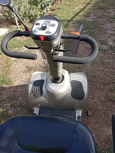 Elektomos Rokkant kocsi