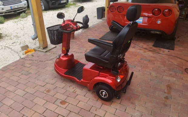 Elektra 6000 Elektromos moped,rokkant autó
