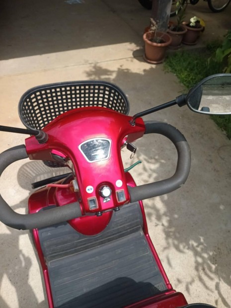 Elektra 7000 elektromos moped eladó!