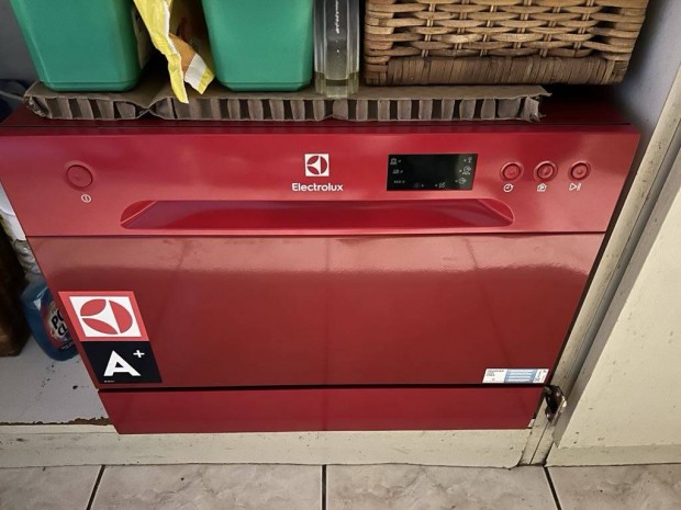Elektrolux 4 teritékes mosogatógép eladó