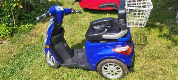 Elektromos 3 kerekű robogó, ZTE ZT-15-d eladó!