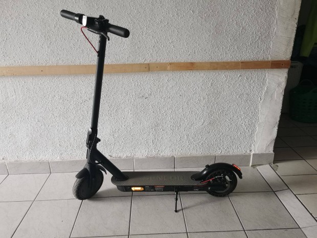 Elektromos Roller Sencor elad�