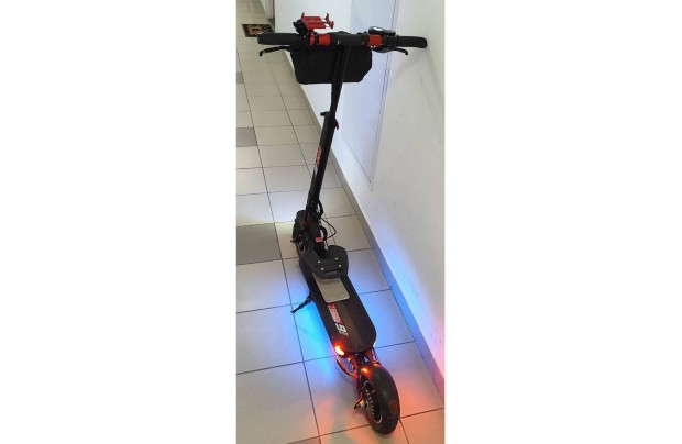 Elektromos Roller Zero 9 600W 48V 13 Ah