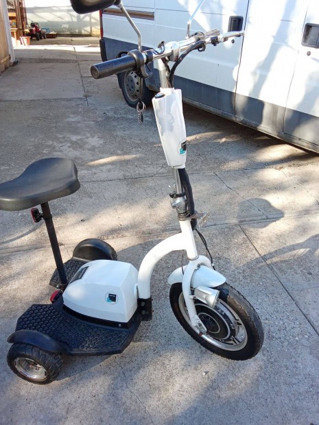 Elektromos, hromkerek roller