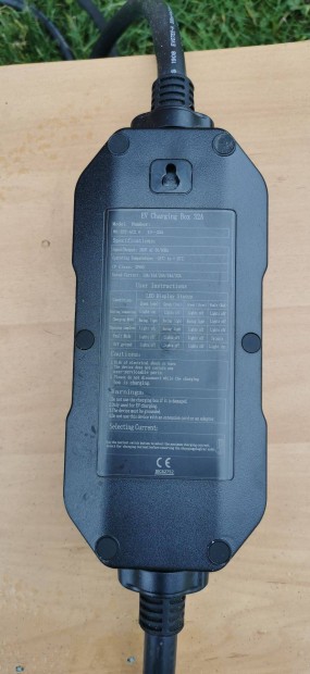 Elektromos aut� gyorst�lt�