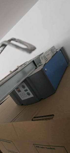 Elektromos garzskapu motor olcs akcis Hrmann