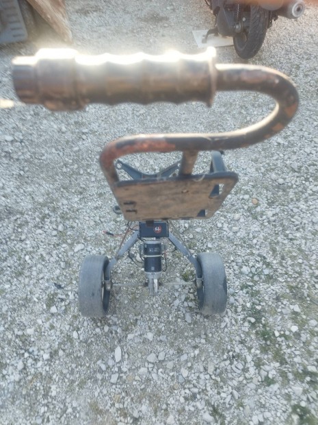Elektromos golf kocsi eladó!