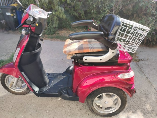 Elektromos hromkerek moped