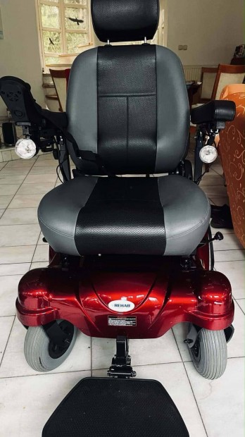 Elektromos kerekessz�k