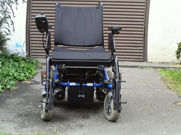 Elektromos kerekesszék Invacare Tiger joystick
