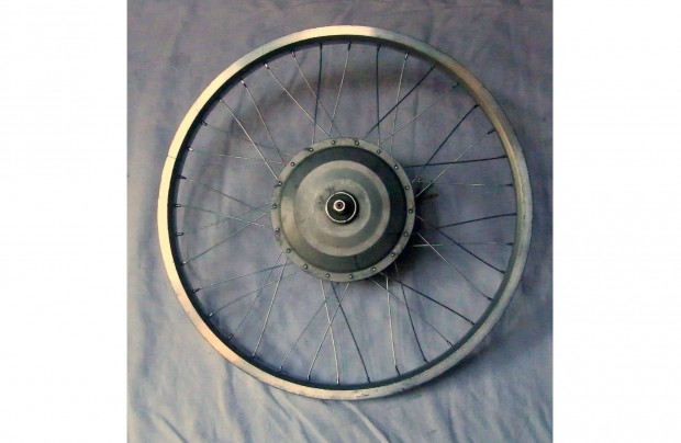 Elektromos kerékpár 22 colos kerék