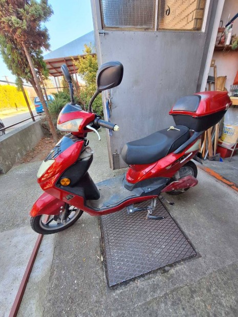 Elektromos ker�kp�r