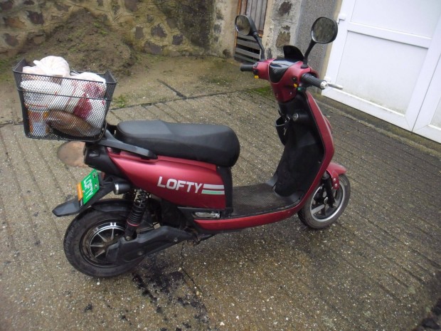 Elektromos kerkpr Elad. Nyrszlsn-Ktaj