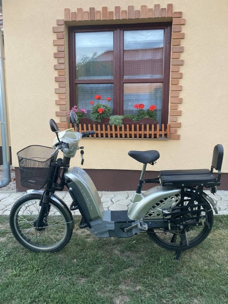 Elektromos kerkpr , bicikli 
