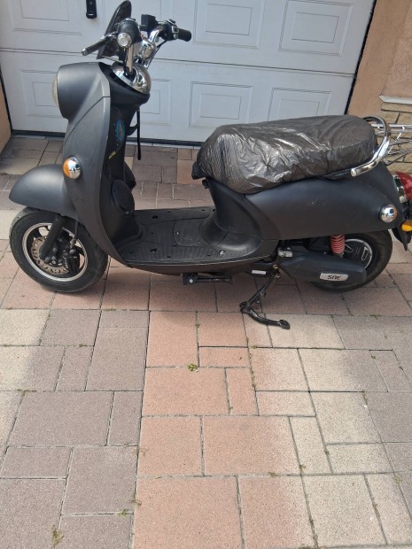 Elektromos kerékpár, moped, robogó