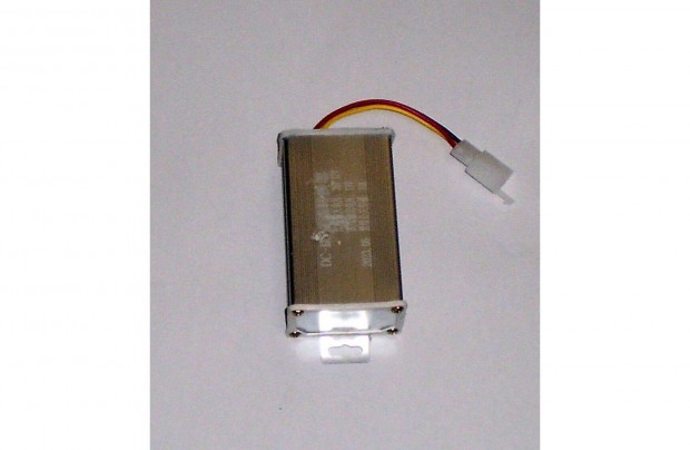 Elektromos kerkpr, roller 12 voltos vilgts konverter