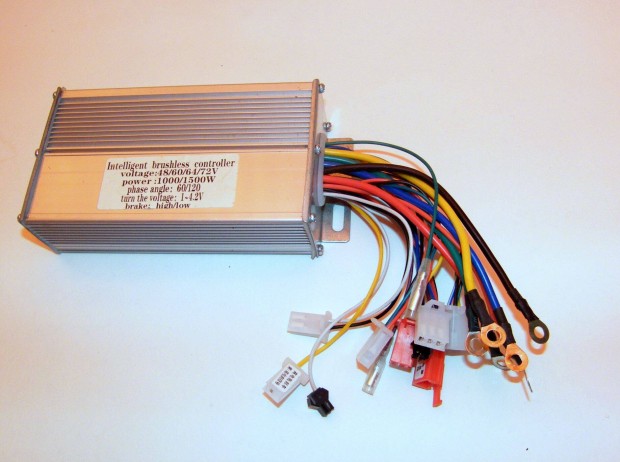 Elektromos ker�kp�r, roller, robog� 1000 wattos vez�rl�