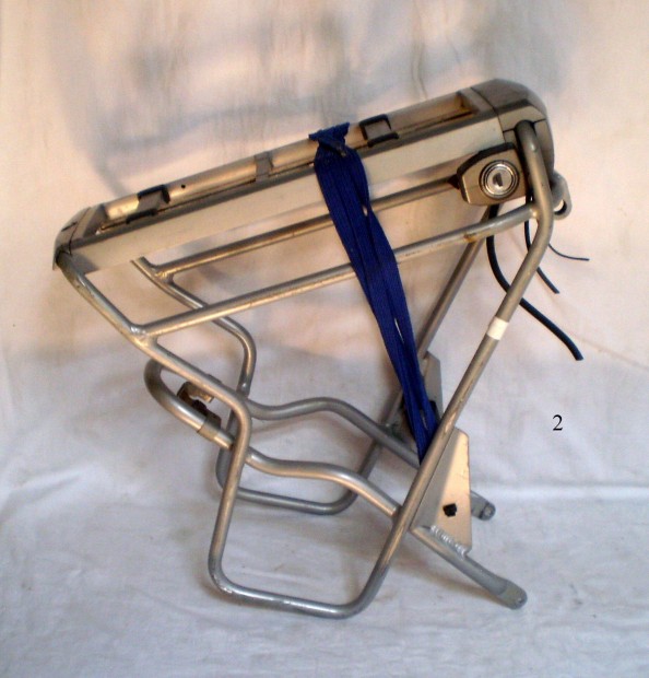 Elektromos ker�kp�r csomagtart�