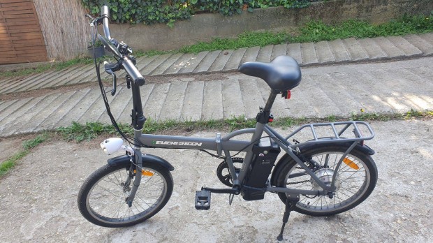 Elektromos kerkpr e-bike sszecsukhat