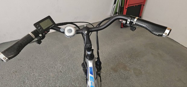 Elektromos kerékpár eladó