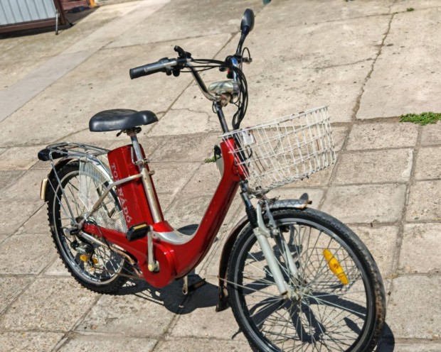 Elektromos kerékpár eladó, frissen szervizelve.