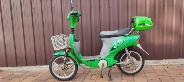 Elektromos kerékpár robogó 36v Liion akkumulátorral!