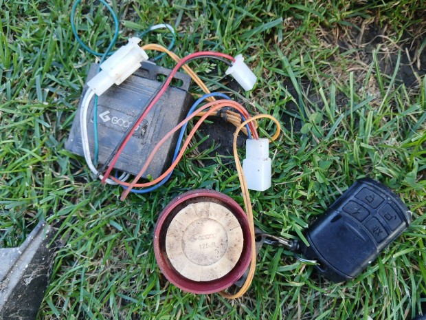 Elektromos kerkpr robog riaszt tvirnytval elad