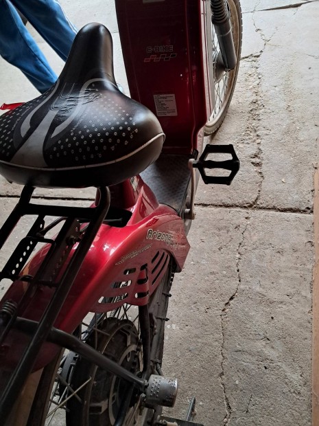 Elektromos kerkpr teherhord