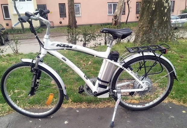 Elektromos kerékpát eladnám jó akkuval!