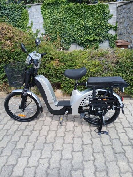 Elektromos moped
