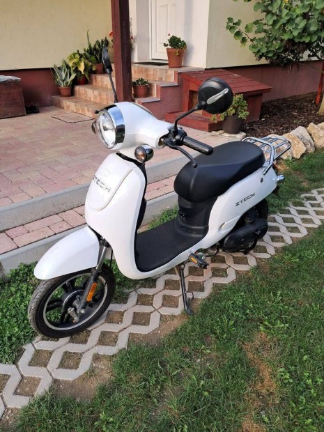 Elektromos moped Ztech ZT20