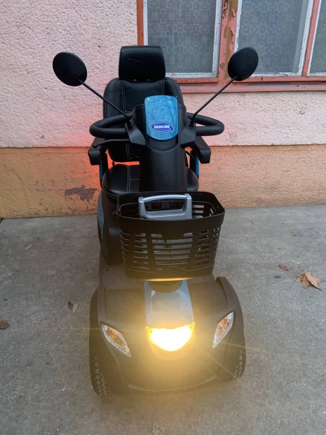 Elektromos moped 