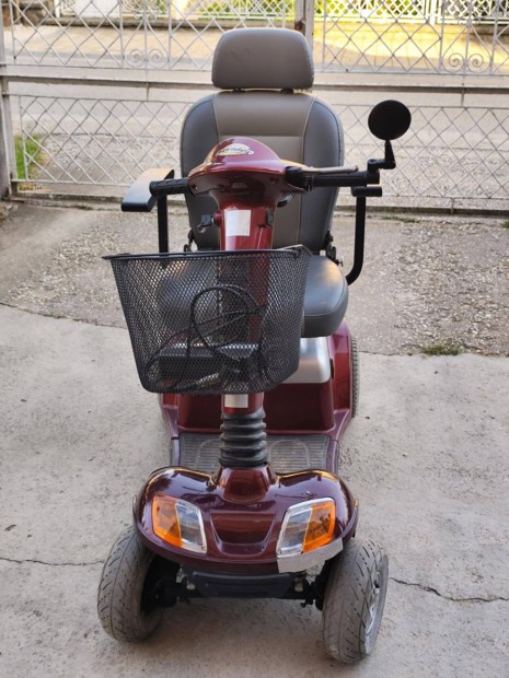 Elektromos moped / rokkantkocsi