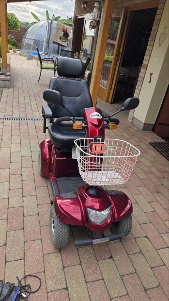 Elektromos moped elad